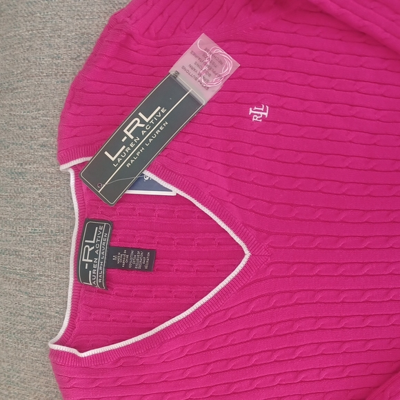 Lauren Ralph Lauren Sweaters - RALPH LAUREN ACTIVE POLO V- NECK CABLE KNIT SWEATER NWT MEDIUM